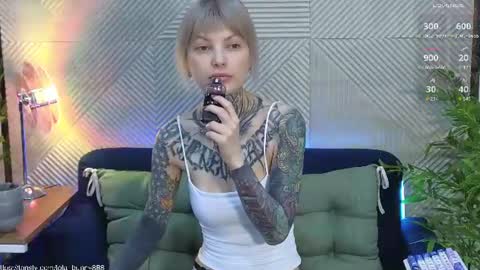 Snapshot of powerrr_ chatting on 07-09-26, 05:11 Lola online show from 07-09-26, 05:11
