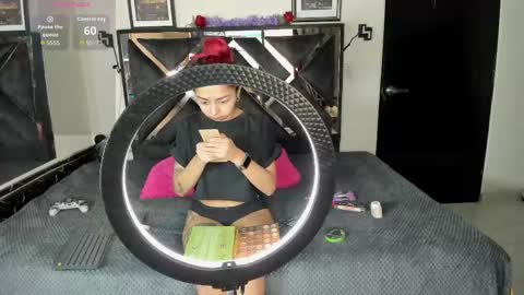 poyson_ivy1 online show from 05-12-26, 12:08