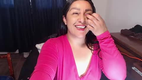 Snapshot of ppepittaaredd chatting on 05-08-26, 11:04 maryana online show from 05-08-26, 11:04