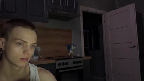 pretty online show from 06-27-26, 11:54