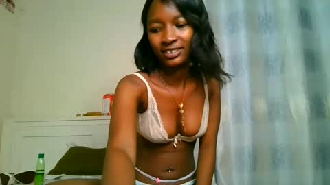 pretty__lisa online show from 06-01-26, 05:53