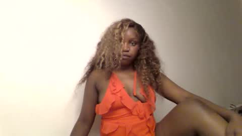 pretty_curvy99 online show from 03-21-26, 06:33