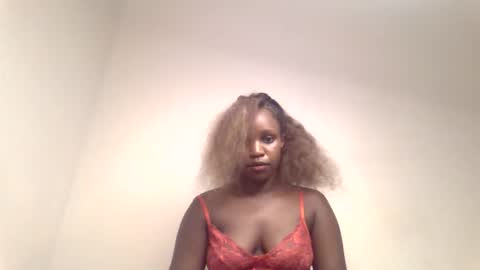 Snapshot of pretty_curvy99 chatting on 05-02-26, 06:13 pretty_curvy99 online show from 05-02-26, 06:13