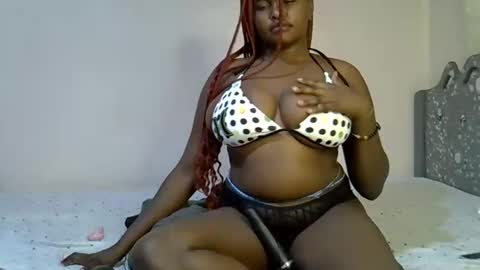 pretty_daina3 online show from 10-02-25, 07:43