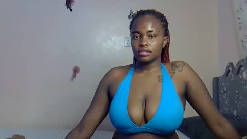 pretty_daina3 online show from 03-25-26, 09:48