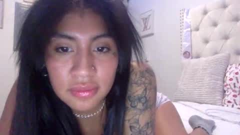 pretty_girl828687 online show from 04-04-26, 12:24