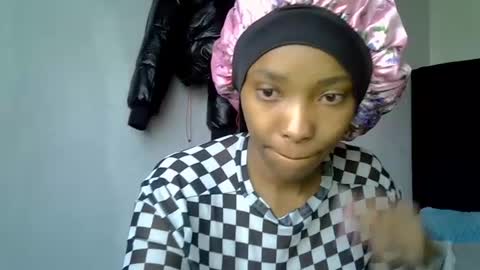 pretty jazminee online show from 06-23-26, 06:11