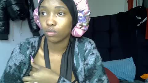 pretty jazminee online show from 06-30-26, 06:47