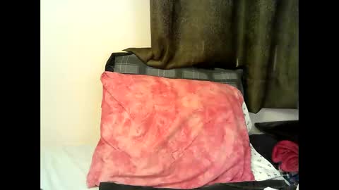 Snapshot of pretty_kylah chatting on 03-19-26, 01:48 pretty_kylah online show from 03-19-26, 01:48