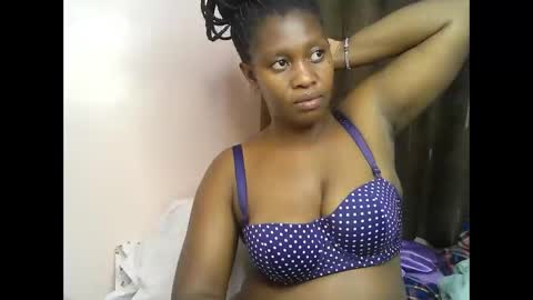 pretty_kylah online show from 05-17-26, 03:19