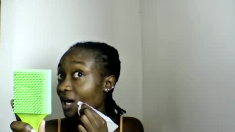 pretty luv1 online show from 06-18-26, 09:58