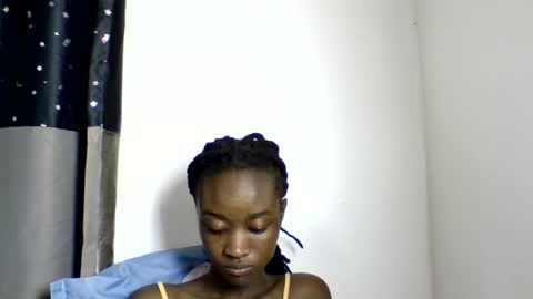 pretty luv1 online show from 06-19-26, 12:09