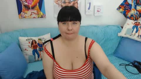Snapshot of pretty_malika chatting on 07-15-26, 03:06 pretty_malika online show from 07-15-26, 03:06