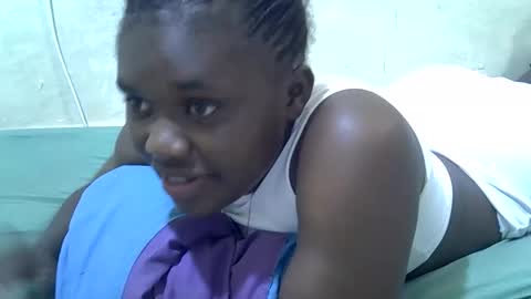 pretty_melan online show from 04-01-26, 10:27