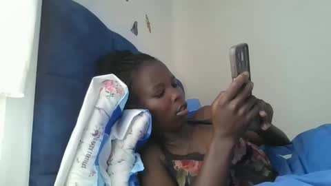 pretty_petite_ebony online show from 01-08-26, 11:45