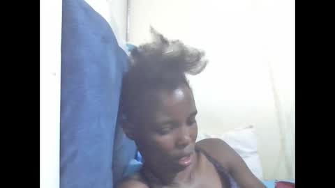 pretty_petite_ebony online show from 05-20-26, 02:07