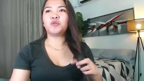 pretty_pharsa online show from 05-18-26, 10:21