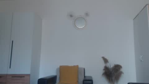 Alma online show from 03-10-25, 10:48