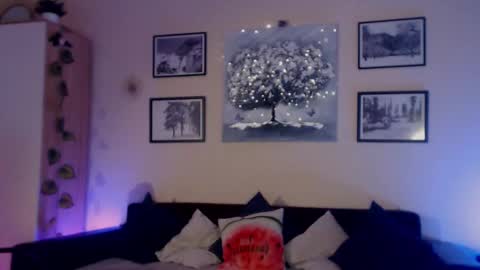 Alma online show from 10-22-25, 02:39