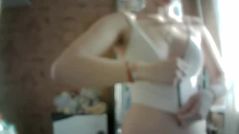 Bella online show from 03-20-26, 04:06