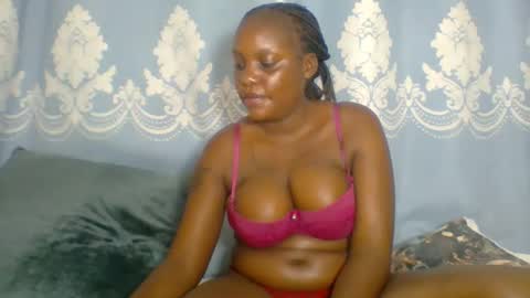 SHANIA online show from 12-23-25, 08:45