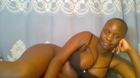 SHANIA online show from 04-18-26, 07:07