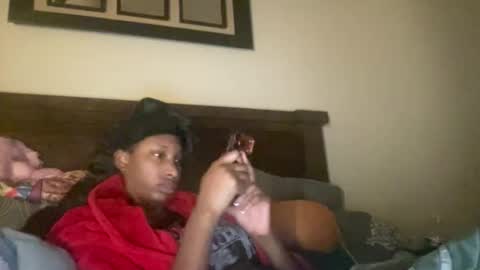 Snapshot of prettyfacefemale chatting on 04-21-26, 02:51 prettyfacefemale online show from 04-21-26, 02:51