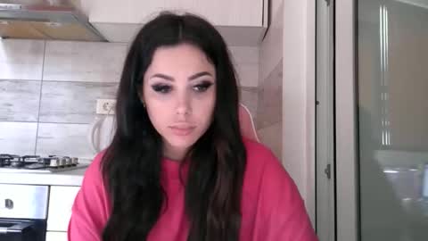 Snapshot of prettyjulliette chatting on 05-22-26, 11:38 prettyjulliette online show from 05-22-26, 11:38