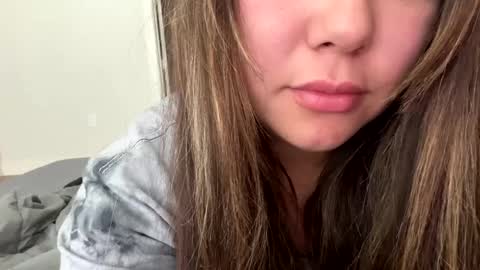 prettylatinamomma01 online show from 09-24-25, 07:06