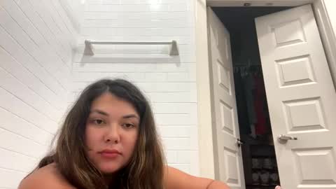 prettylatinamomma01 online show from 11-12-25, 01:06