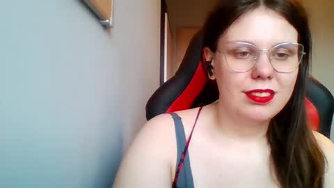 Lisa online show from 01-30-25, 03:08