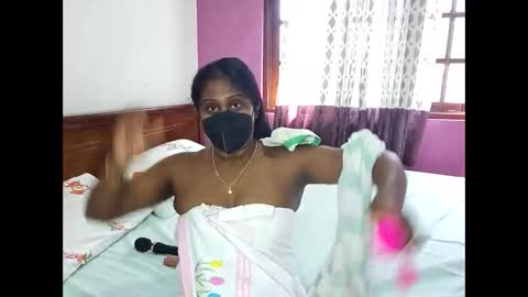 Snapshot of prettypriya8577 chatting on 03-16-26, 04:29 Prettypriya online show from 03-16-26, 04:29