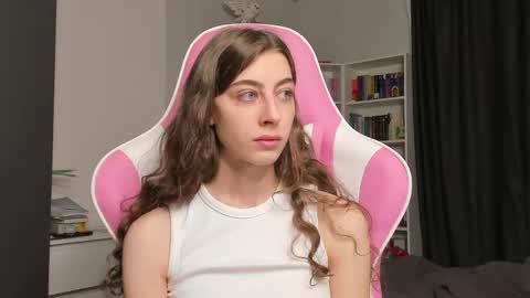 Sophie  next stream will be at Monday  i will wait you guys  online show from 05-28-26, 07:49