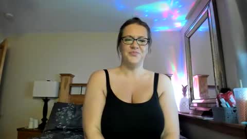 prettystarmn online show from 04-23-26, 09:39