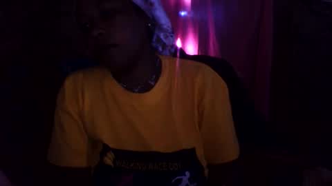 prettytrouble670796 online show from 06-05-26, 09:48