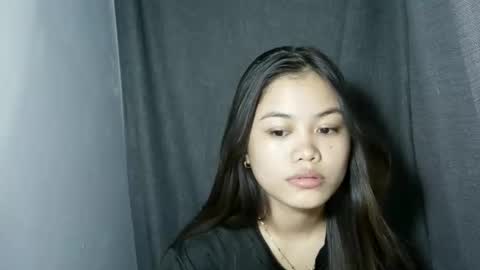 prettyyy_lovelyyy online show from 06-10-26, 12:04