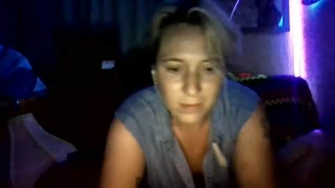 Snapshot of primal_darling chatting on 07-07-26, 01:52 primal_darling online show from 07-07-26, 01:52