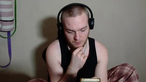 Snapshot of princ4real chatting on 03-29-26, 02:50 prince online show from 03-29-26, 02:50