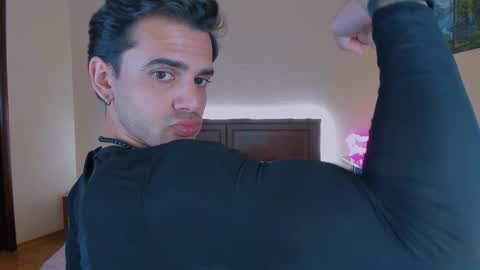 Aladdin online show from 03-20-26, 01:38