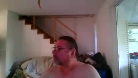 Snapshot of prince_montechrist0 chatting on 06-25-26, 06:40 chris online show from 06-25-26, 06:40