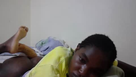 Snapshot of princess_scovia chatting on 03-20-26, 12:04 princess_scovia online show from 03-20-26, 12:04