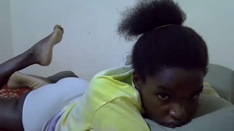 Snapshot of princess_scovia chatting on 04-08-26, 07:36 princess_scovia online show from 04-08-26, 07:36