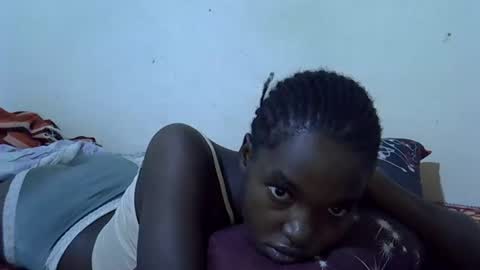 Snapshot of princess_scovia chatting on 05-01-26, 05:01 princess_scovia online show from 05-01-26, 05:01