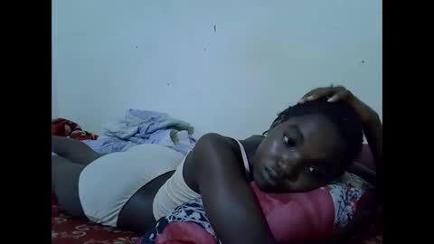 Snapshot of princess_scovia chatting on 05-19-26, 06:31 princess_scovia online show from 05-19-26, 06:31