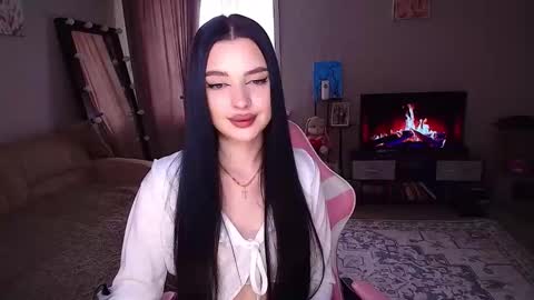 princessamira1 online show from 04-16-26, 08:26