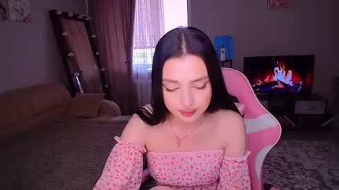 princessamira1 online show from 06-05-26, 08:42