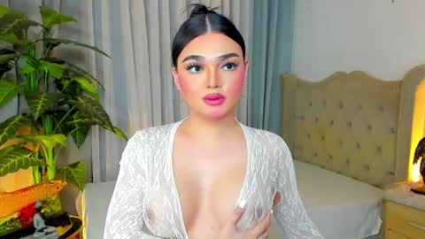 PrincessDONT FORGET TO FOLLOW ME online show from 12-22-25, 08:00