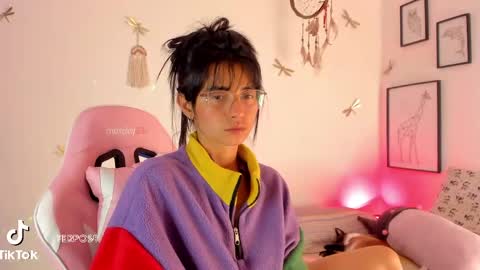 Snapshot of princessluna_14 chatting on 06-05-26, 10:15 princessluna_14 online show from 06-05-26, 10:15