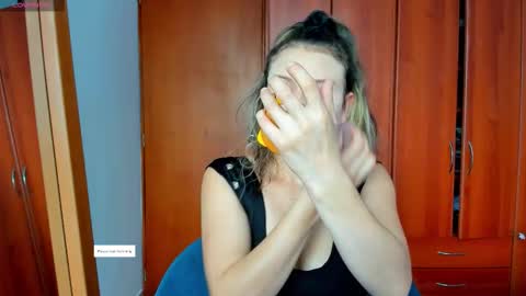 princessmariana25 online show from 03-30-26, 08:10