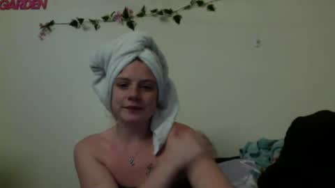 princesssnowflk84 online show from 06-22-26, 06:38